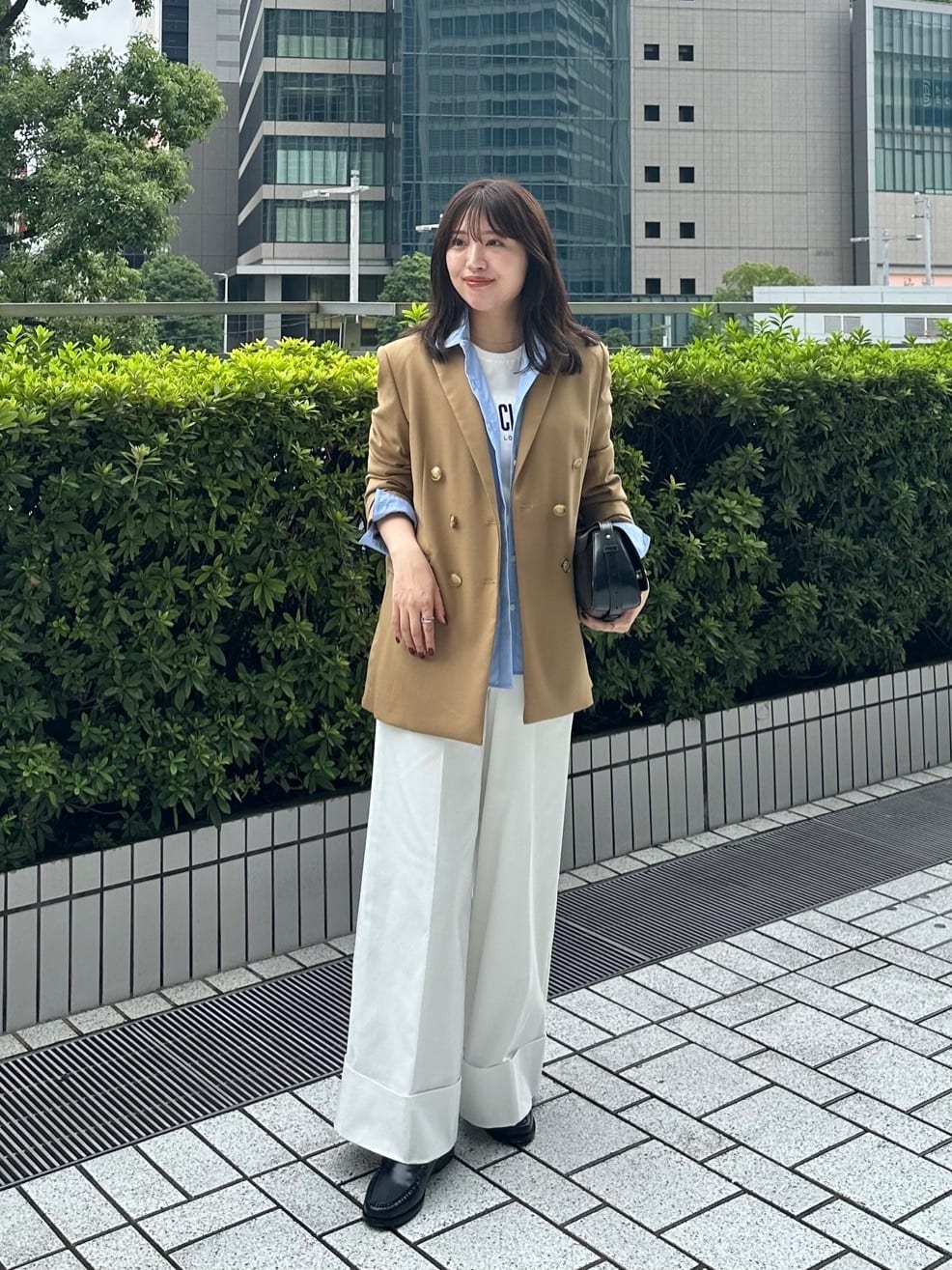 【美品】LOUNIE ノーカラージャケット Vネック ベルト付き 羽織 ゆったり Information｜LOUNIE（ルーニィ）公式サイト／公式オンラインストア