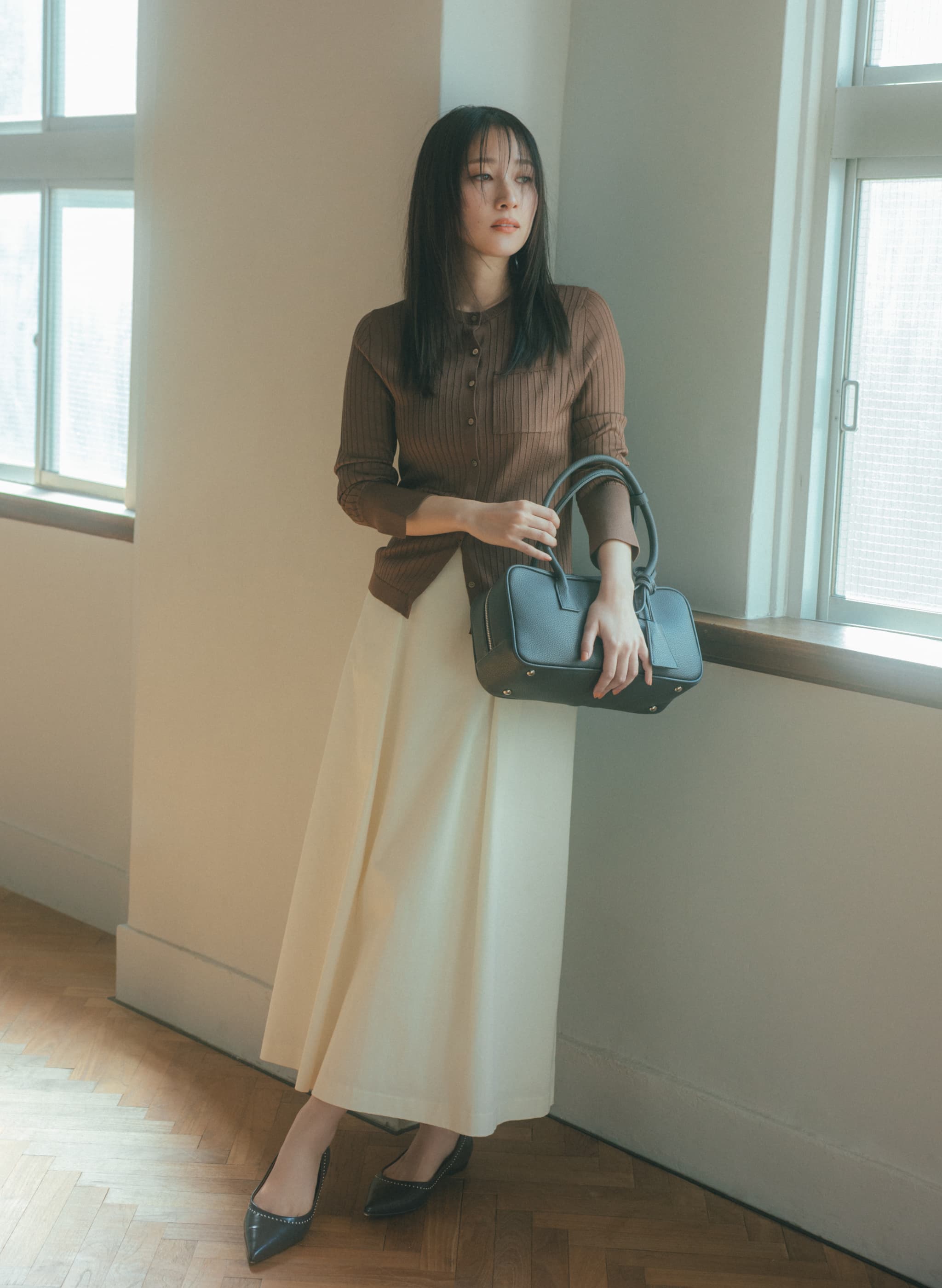 【⭐るーさん⭐】【新品】LOUNIEカップ付きキャミソール チャコールグレイ ⭐るーさん⭐】【新品】LOUNIEカップ付きキャミソール