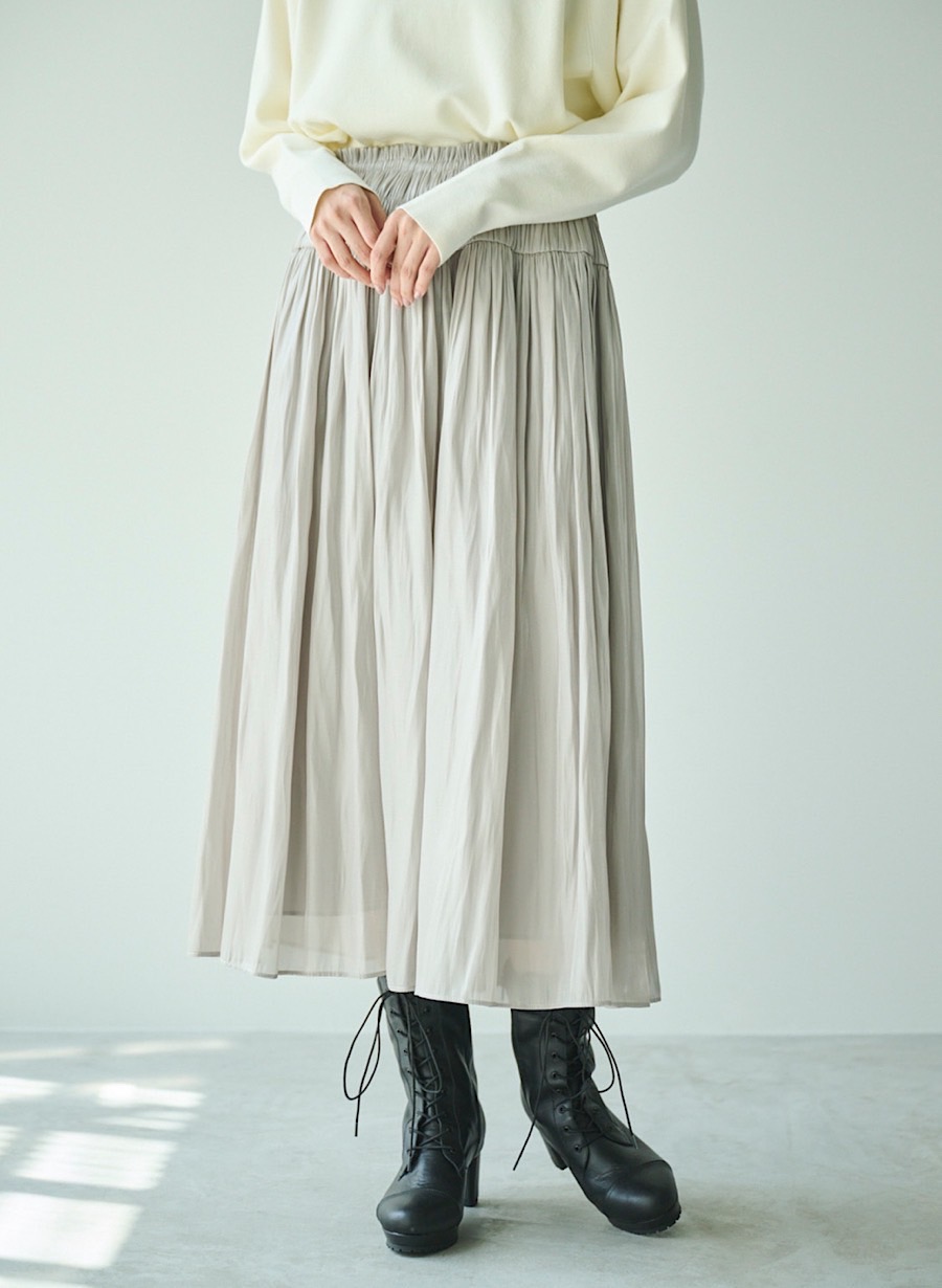 【新品未使用】ルーニィ　サテンギャザースカート