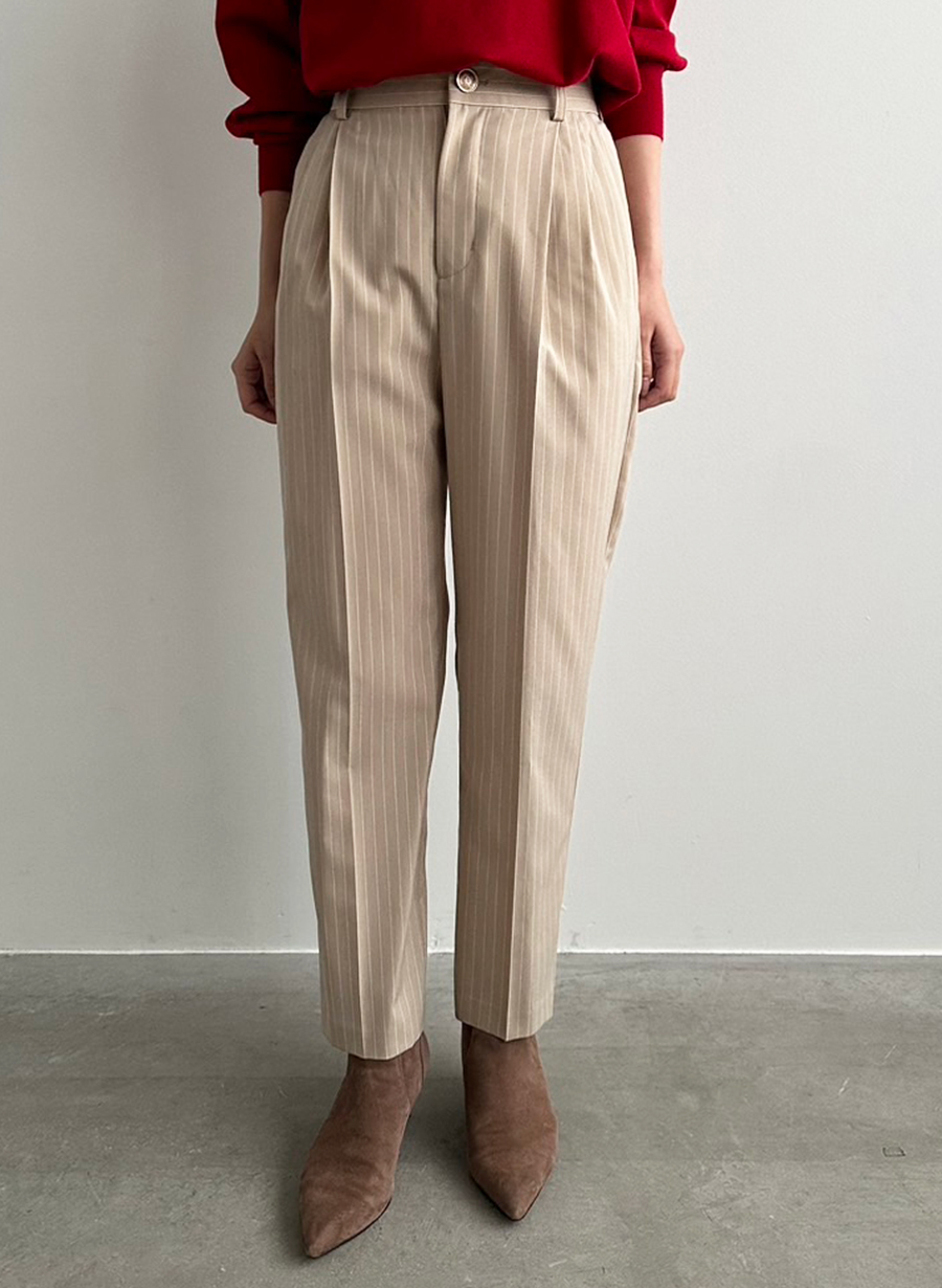 EC限定】タックテーパードパンツ｜LOUNIE（ルーニィ）公式サイト／公式