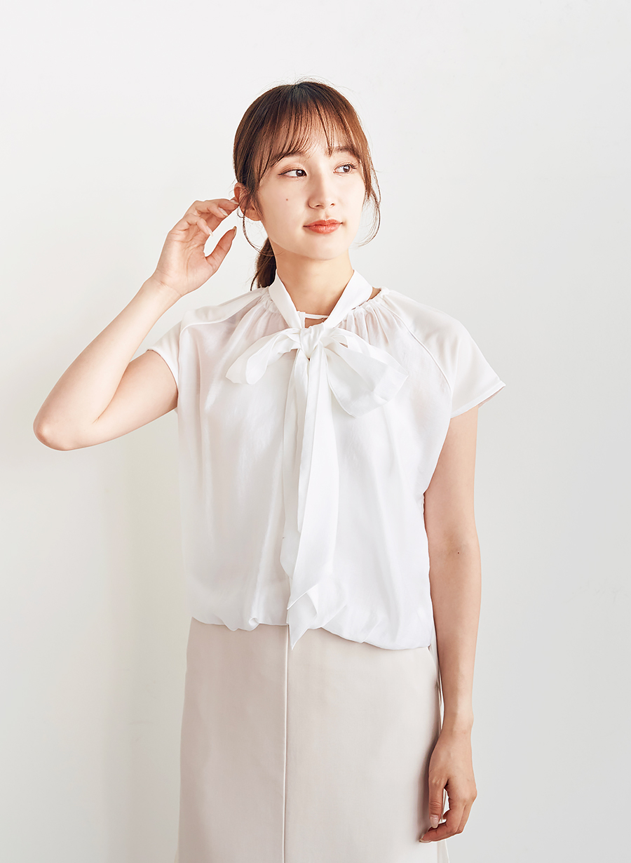 【週末限定価格】新品未使用 ルーニィ ボウタイプルオーバー ボウタイドッキングプルオーバー|LOUNIE(ルーニィ)公式サイト