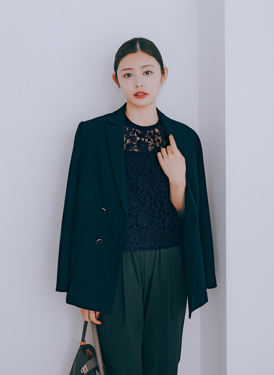 佐藤佳菜子さん スローン SLOANE 淑女のスウェット ホワイト