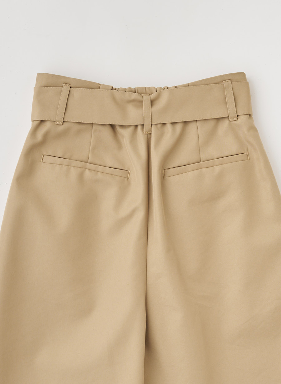 ベルト付きタックハーフパンツ｜LOUNIE（ルーニィ）公式サイト／公式