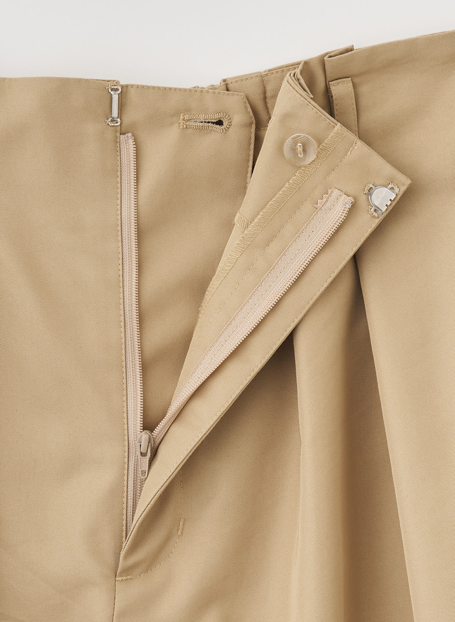 ベルト付きタックハーフパンツ｜LOUNIE（ルーニィ）公式サイト／公式