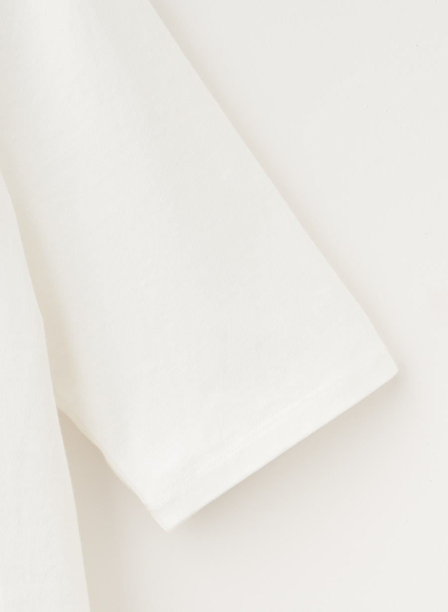 未使用　LOUNIE 【佐藤佳菜子さんコラボ】コサージュ付きコンパクトTシャツ 佐藤佳菜子さんコラボ】コサージュ付きコンパクトTシャツ