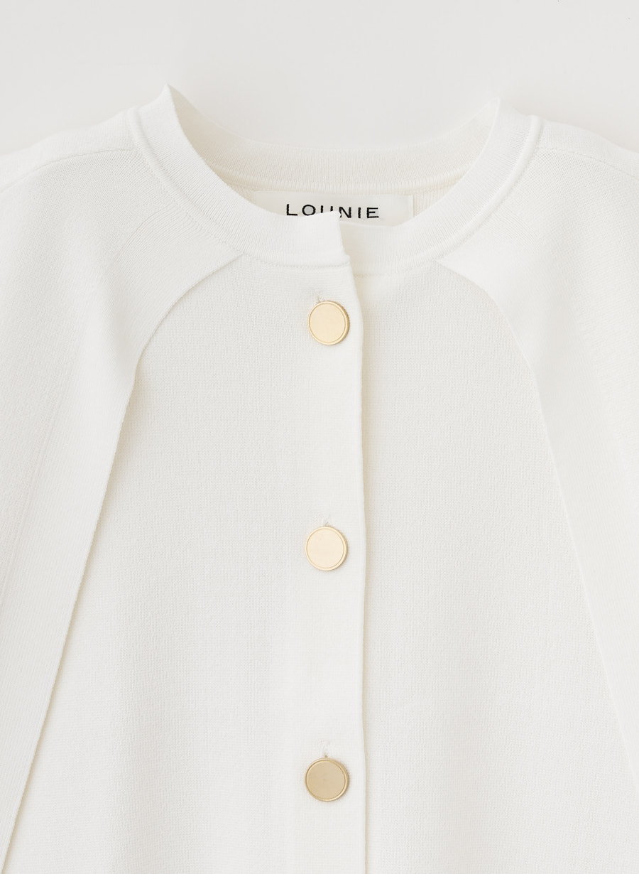 ✨新品未使用✨ルーニィ ニットポンチョ 金ボタン ウール ベージュ ボタンデザインニットポンチョ｜LOUNIE（ルーニィ）公式サイト
