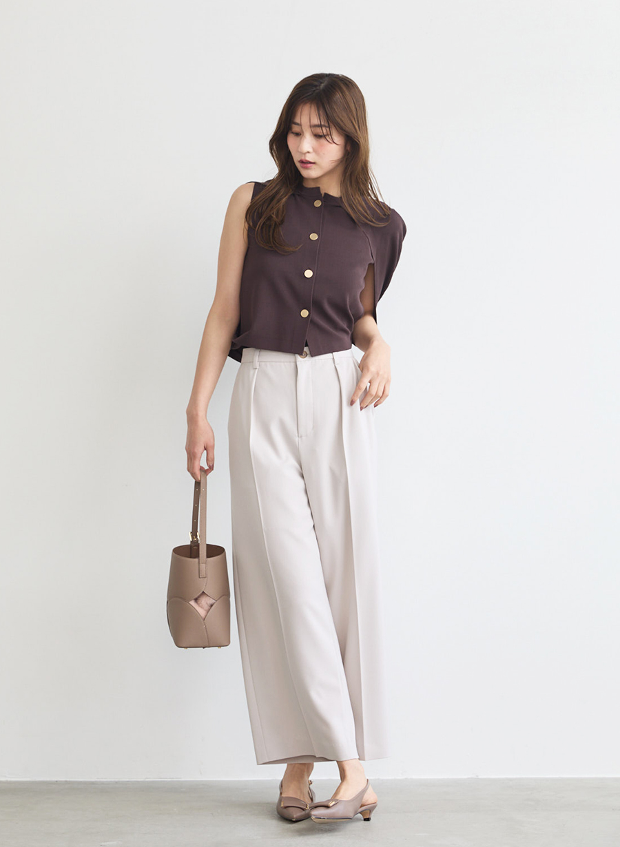 ✨新品未使用✨ルーニィ ニットポンチョ 金ボタン ウール ベージュ ボタンデザインニットポンチョ｜LOUNIE（ルーニィ）公式サイト