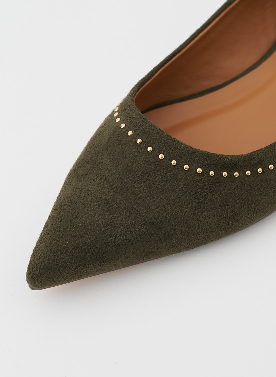 スタッズ付きフラットパンプス｜LOUNIE（ルーニィ）公式サイト／公式