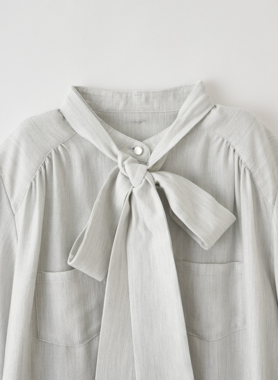 ボウタイ付きラメ混ブラウス｜LOUNIE（ルーニィ）公式サイト／公式