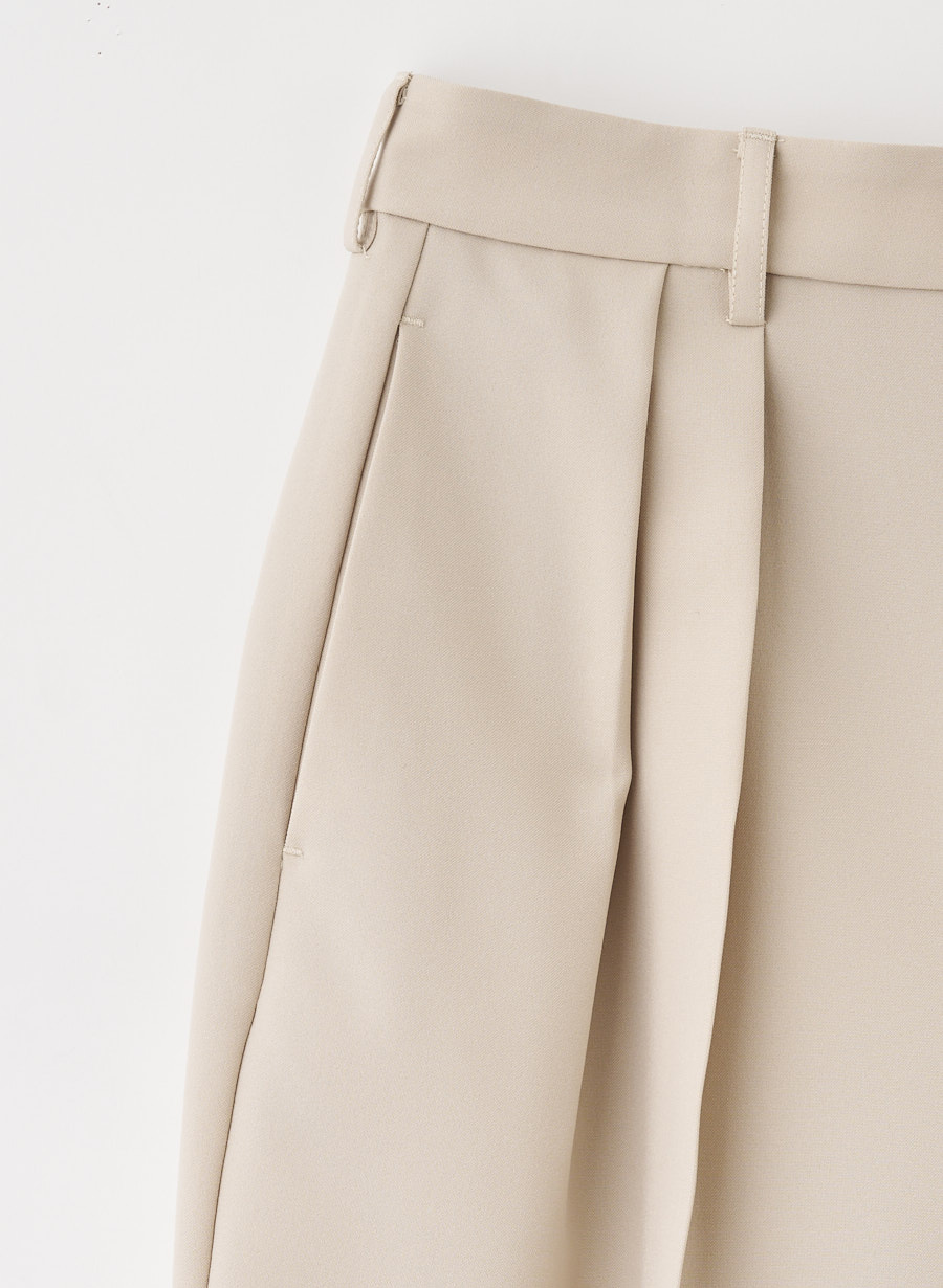 ツータックバレルパンツ｜LOUNIE（ルーニィ）公式サイト／公式