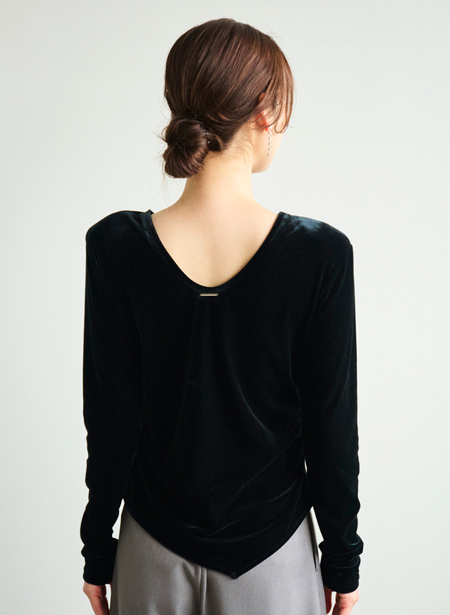 吉田理紗さんコラボ】ベロアカットソープルオーバー｜LOUNIE（ルーニィ