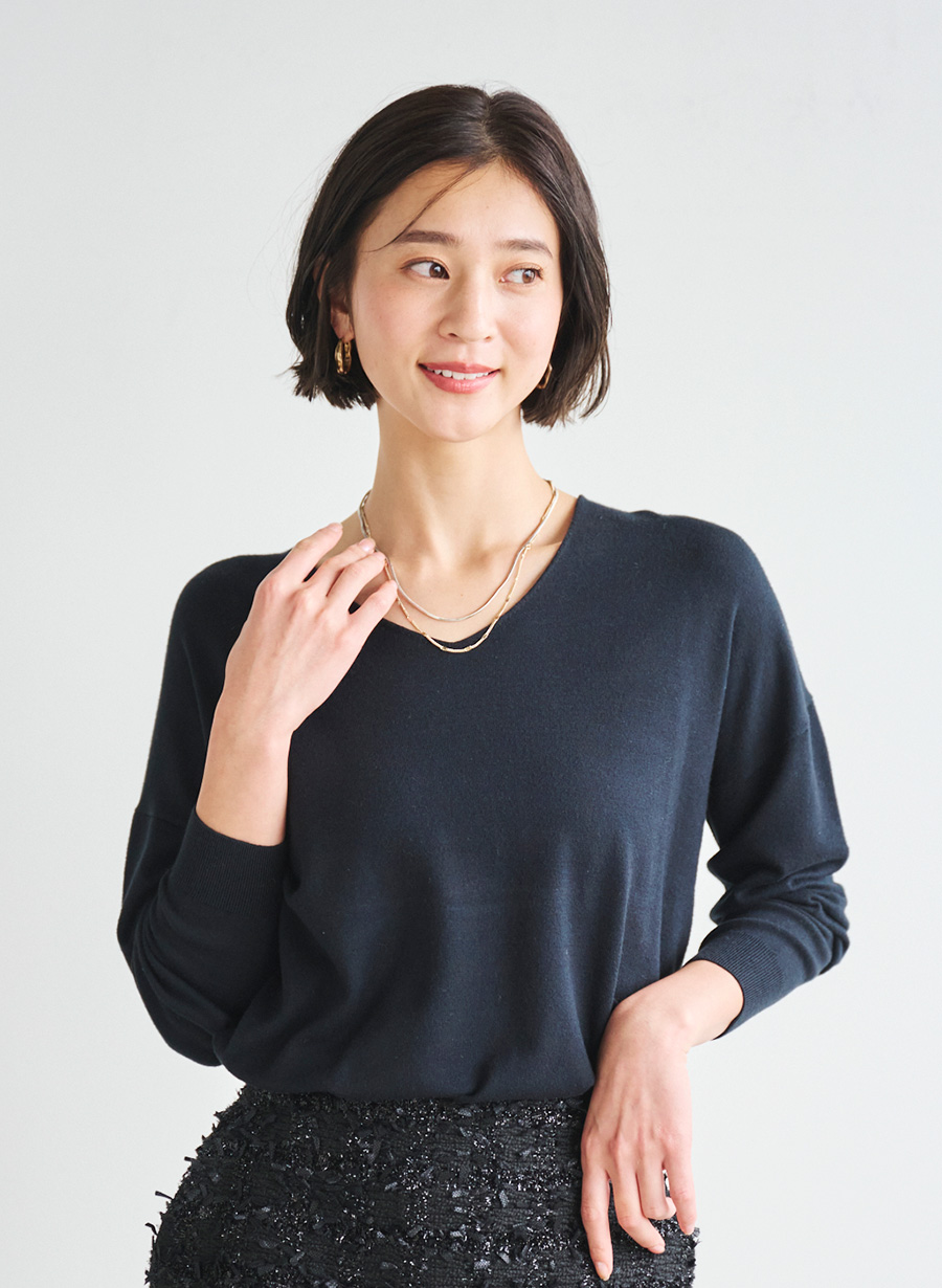 新色追加】レーヨンシルクVネックニットプルオーバー｜LOUNIE