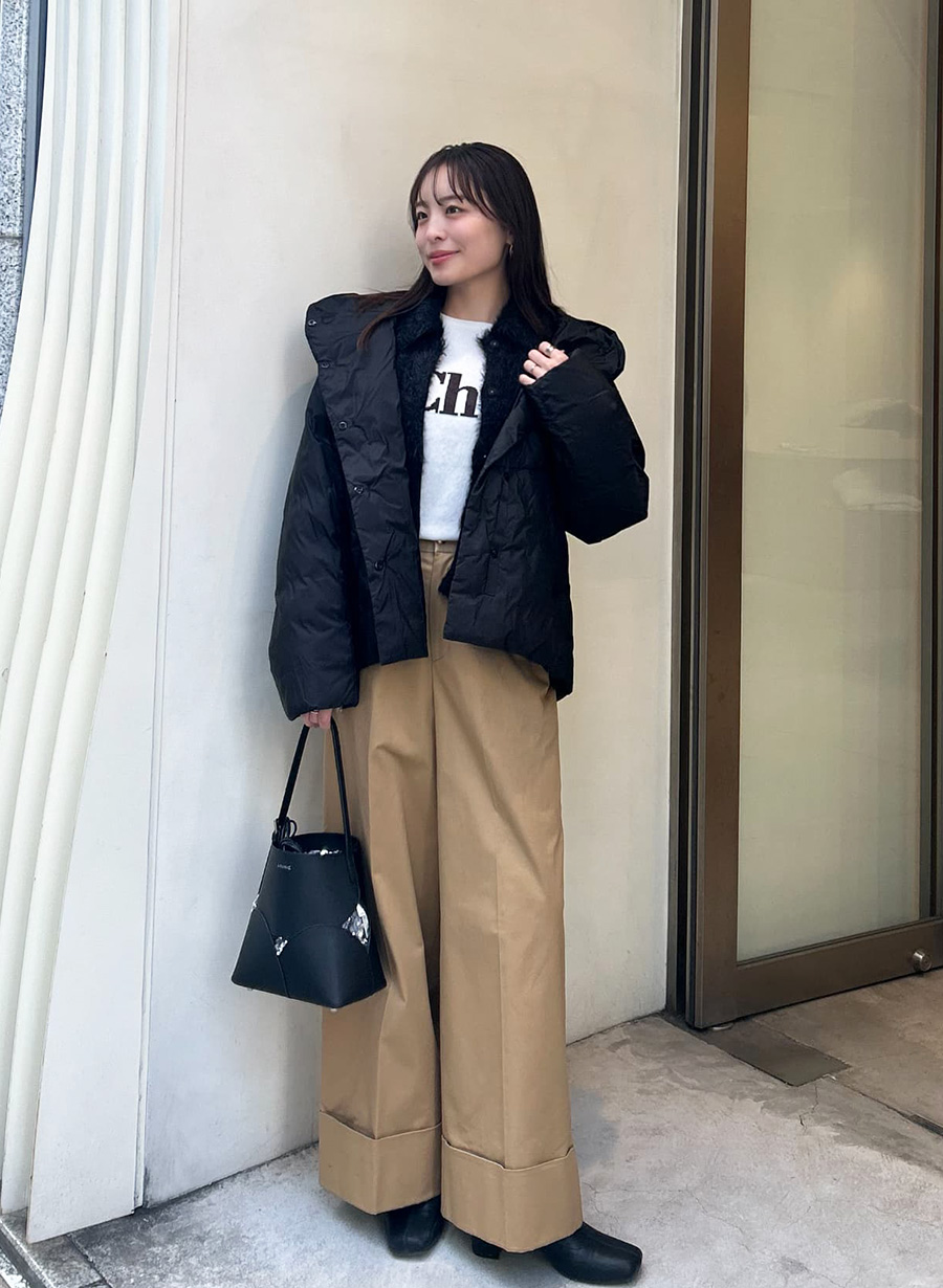 ゆゆ LOUNIE フェザーニットプルオーバー ブラック 38 ゆゆ LOUNIE フェザーニットプルオーバー ブラック 38 衿付きフェザー