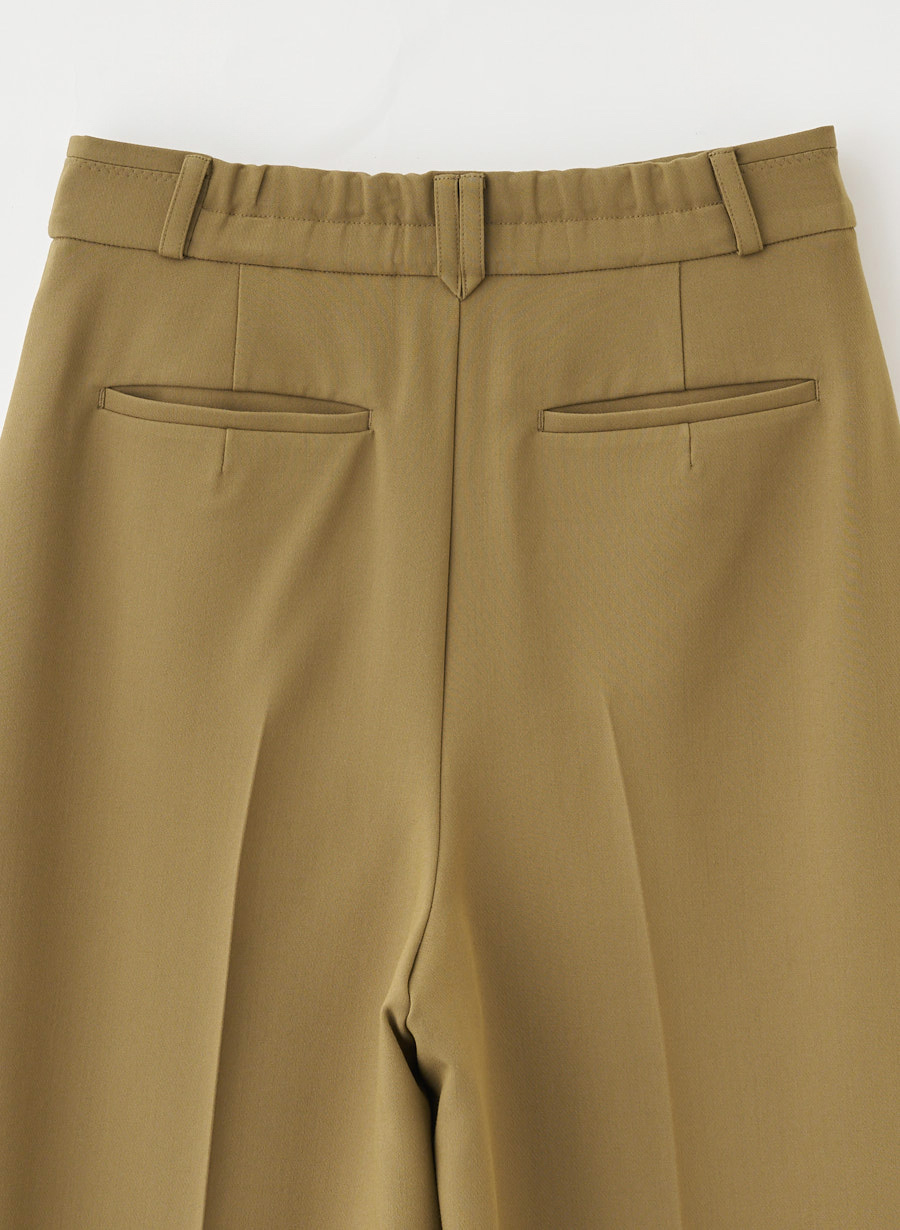 ウエストワイドクロップドパンツ｜LOUNIE（ルーニィ）公式サイト／公式