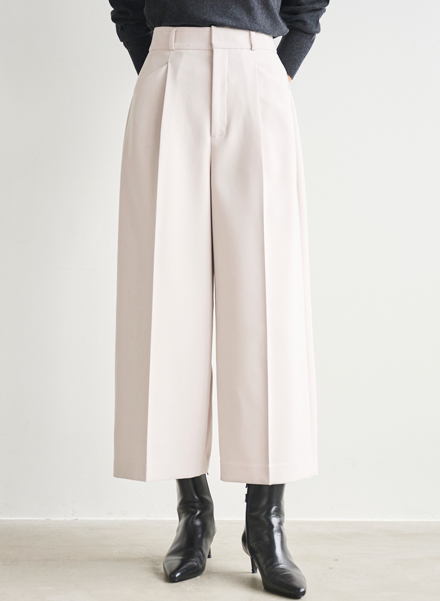 ウエストワイドクロップドパンツ
