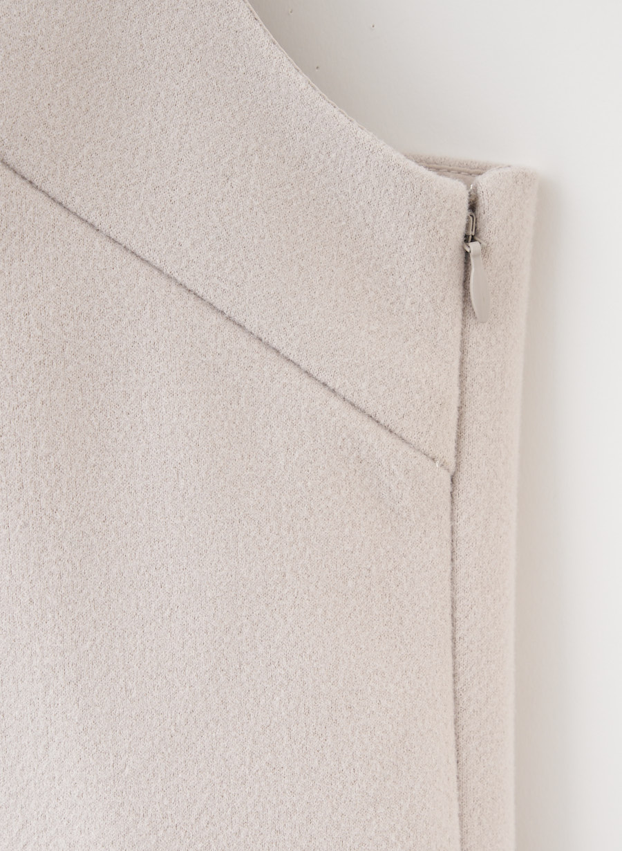 ニードルパンチビスチェ｜LOUNIE（ルーニィ）公式サイト／公式