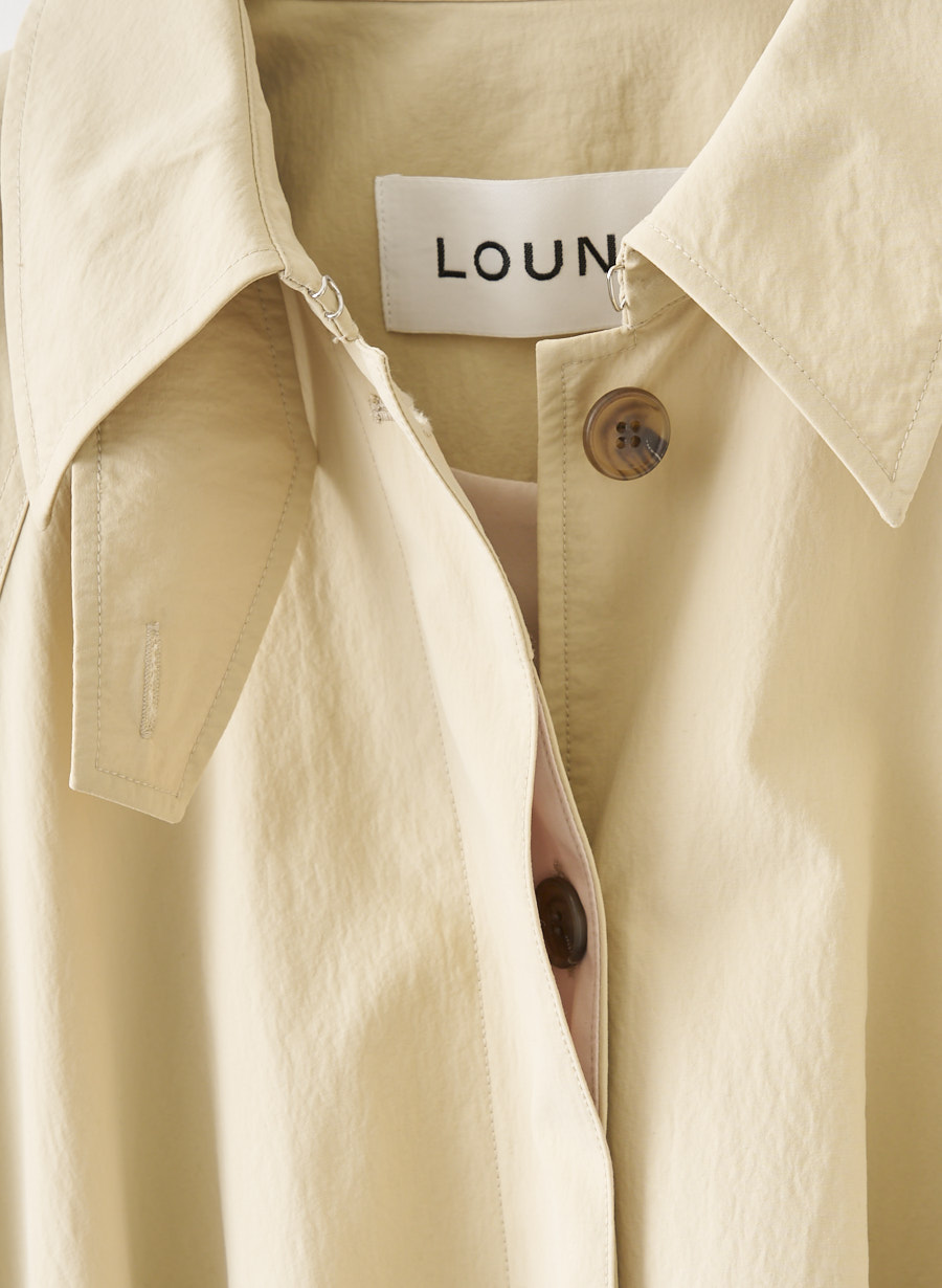 ボリュームポンチョコート｜LOUNIE（ルーニィ）公式サイト／公式