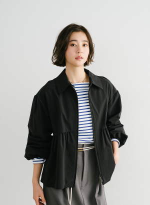 衿付きペプラムブルゾン