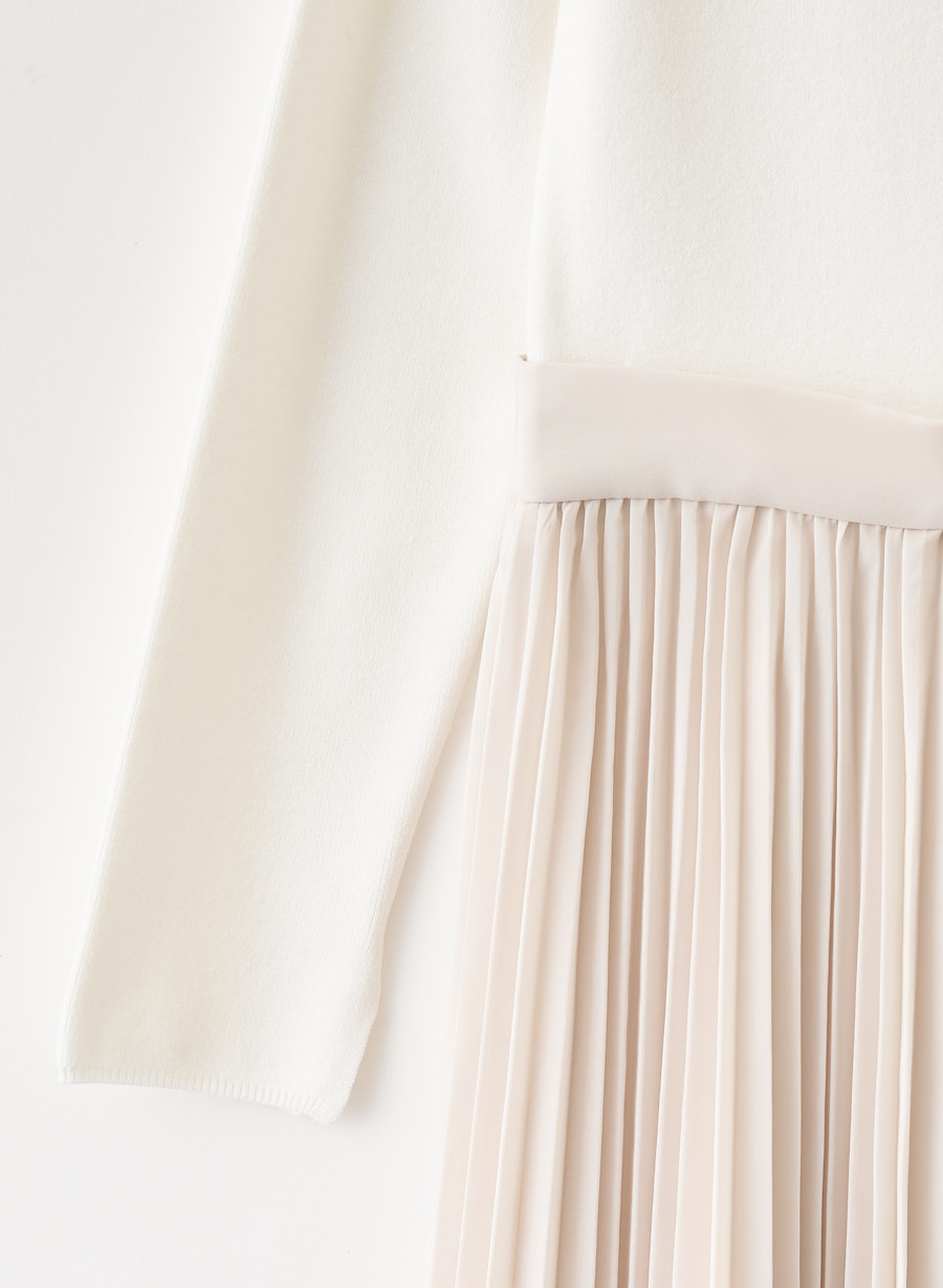 ニットドッキングワンピース｜LOUNIE（ルーニィ）公式サイト／公式