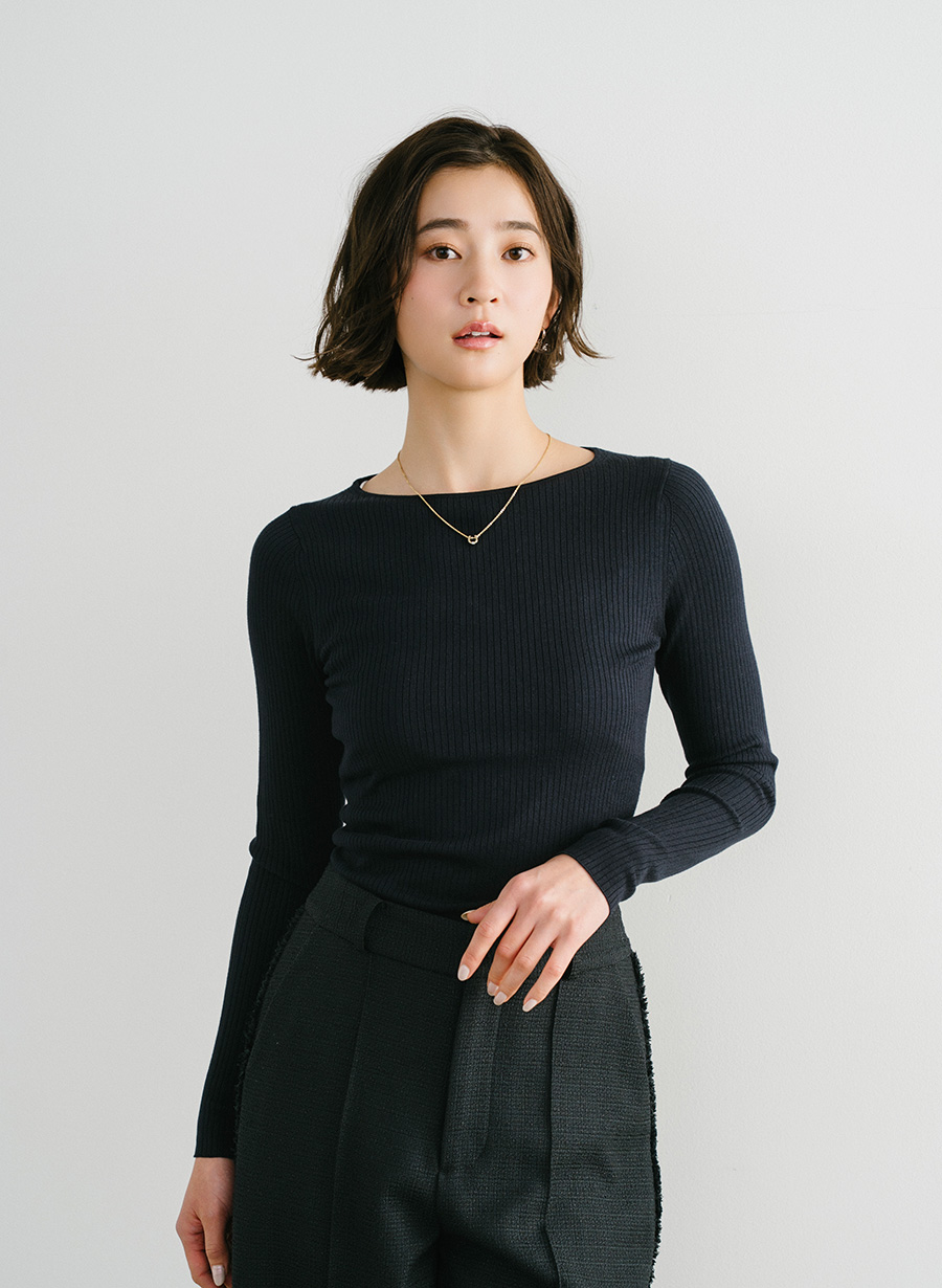 『未使用』LUYUANROSEルーエンローズネイビー Vネック 長袖ニットＬ ボートネックリブニットプルオーバー｜LOUNIE（ルーニィ）公式サイト