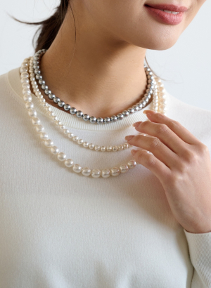 ３連パールネックレス