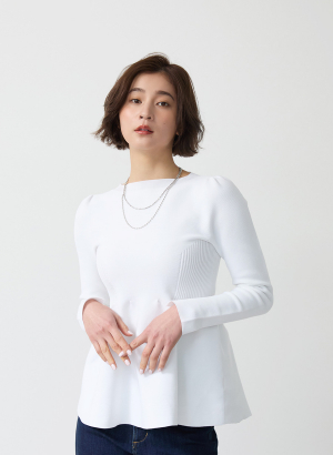 エンゼルヤーンペプラムニットプルオーバー